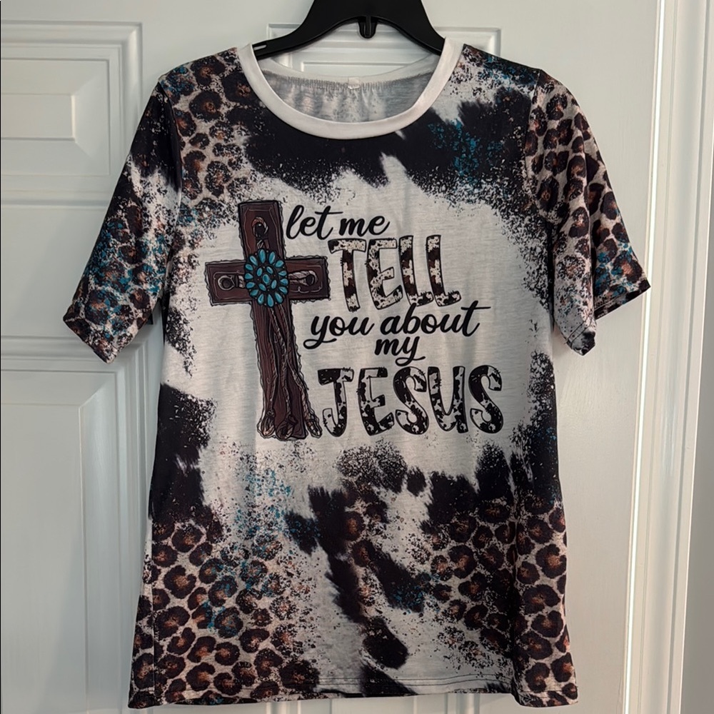 • Graphic Tee with Cross and Leopard Print